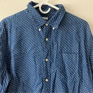 Gap Men’s Size XL 100% Cotton Standard Fit Button Down Navy Blue Pattern Shirt